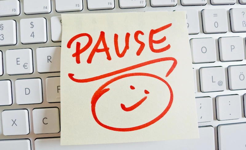 Keyboard with Note reading Pause